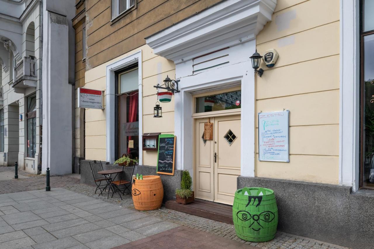 Plac Bankowy Serviced Apartments Варшава Екстер'єр фото